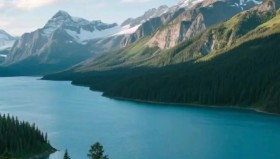 足坛一夜动态！利物浦绝杀升班马，曼城3-0曼联，巴萨造6-0惨案